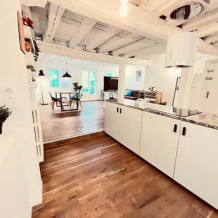 Old Town I By Aston Lejlighed *